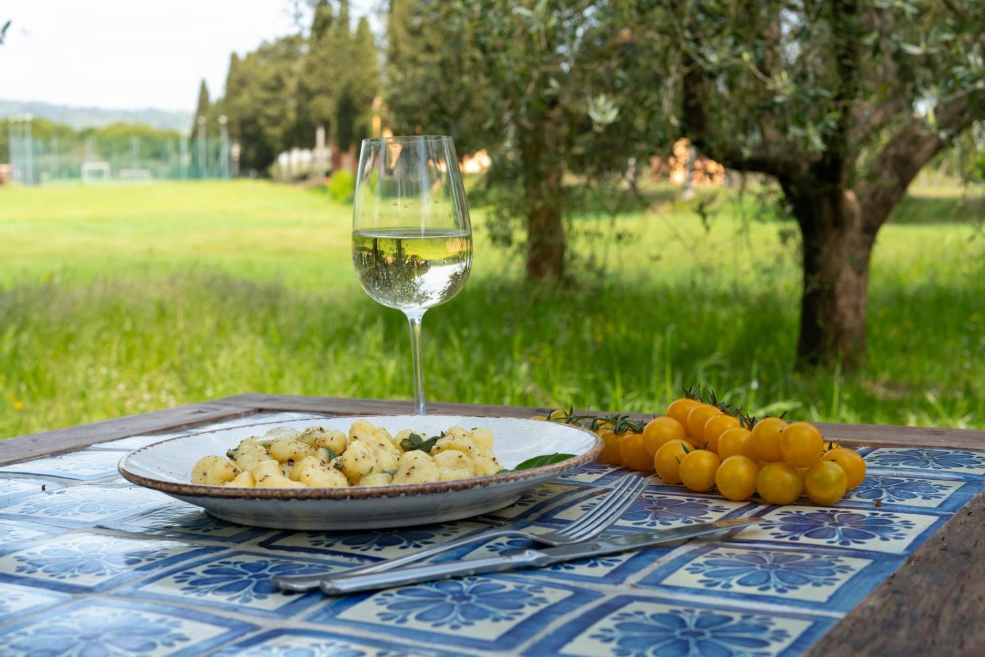 Agriturismo Terra Di Dio Toscanizzazione Capannoli Exterior foto